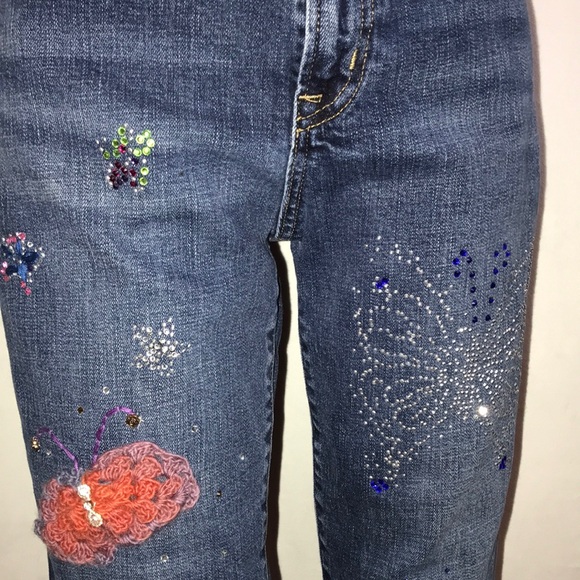 Women’s UPCYCLED HAND CRAFTED GAP Blue Jeans with Butterfly Designs Sz 29/8L - Picture 8 of 16